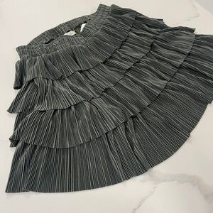 Women’s sz. L Ella Mae layered skirt